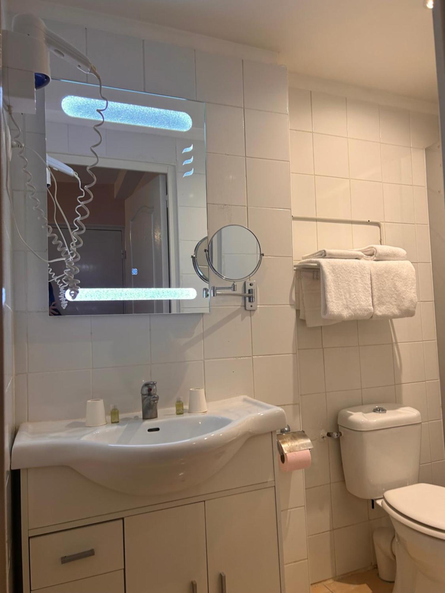 Hotel Grand Paris Villejuif Ngoại thất bức ảnh