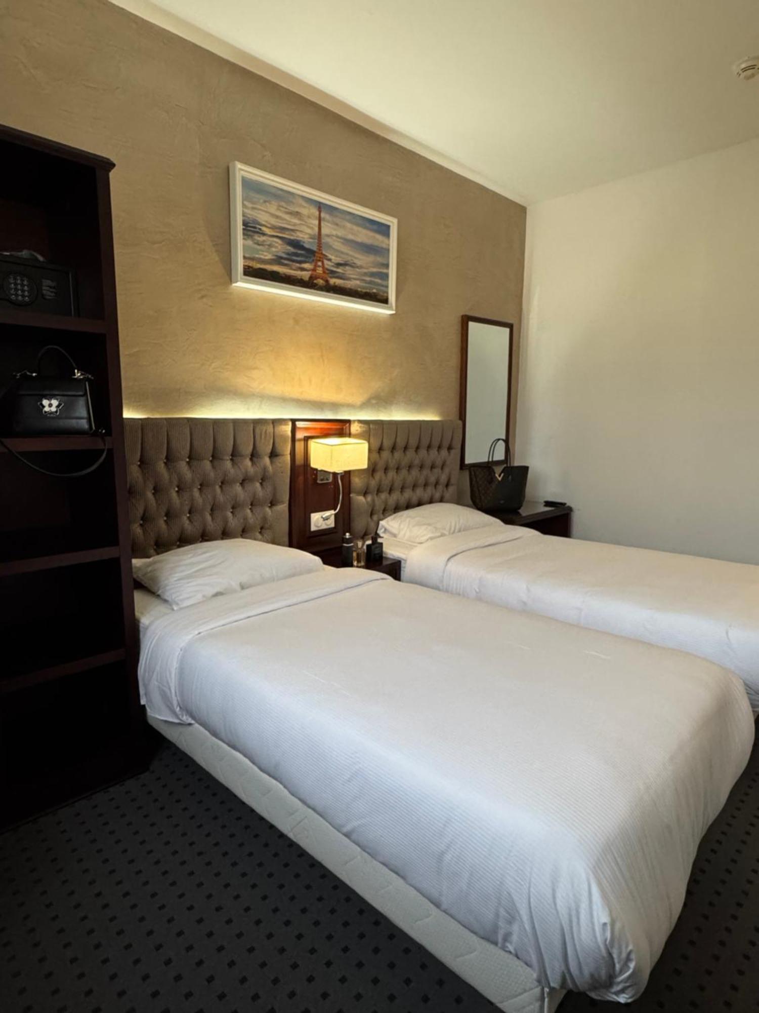 Hotel Grand Paris Villejuif Ngoại thất bức ảnh